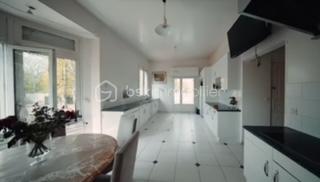 Demeure - 620 m² - 12 pièces
