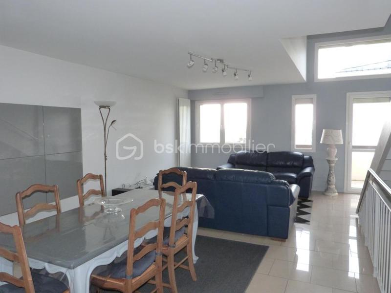 Maison - 101 m² - 5 pièces