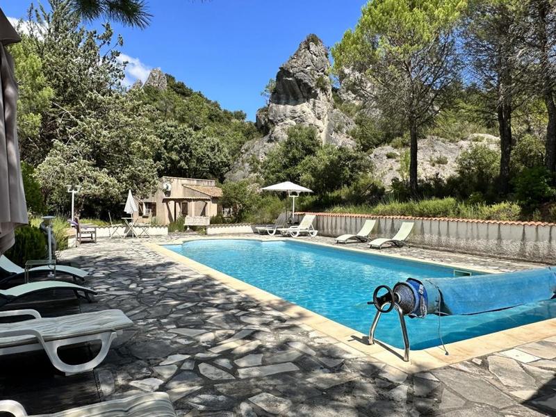 Maison - 195 m² - 7 pièces