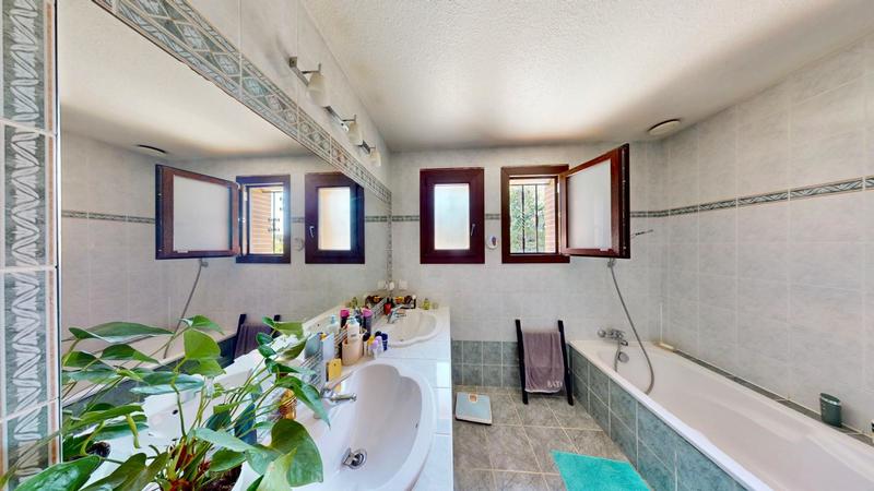 Maison - 197 m² - 7 pièces