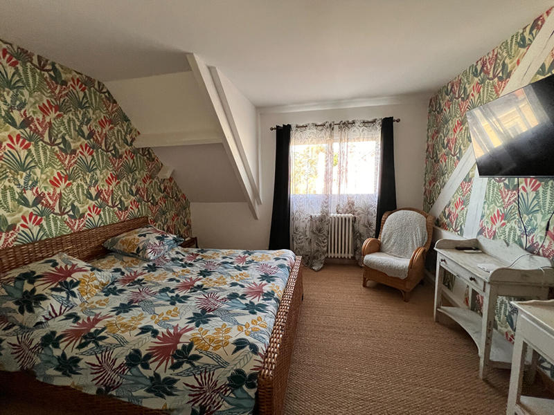 Maison - 167 m² - 8 pièces