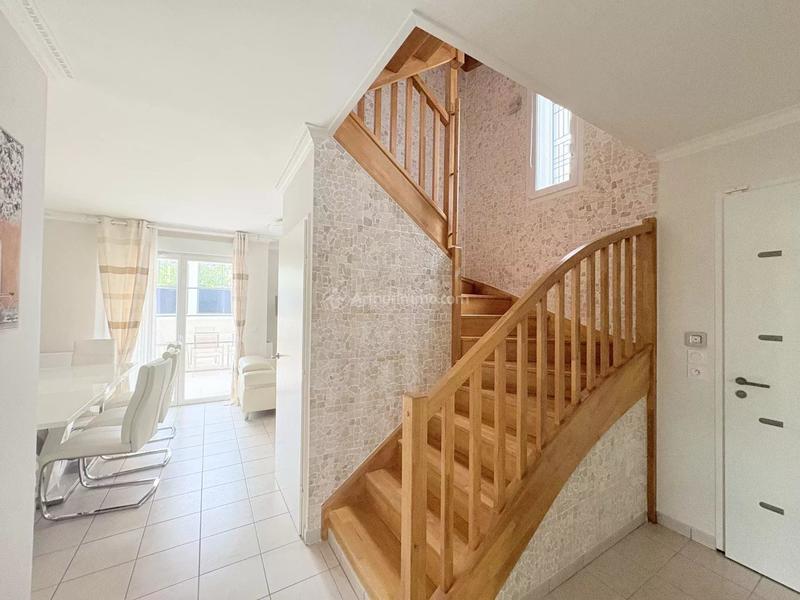 Maison - 111 m² - 5 pièces