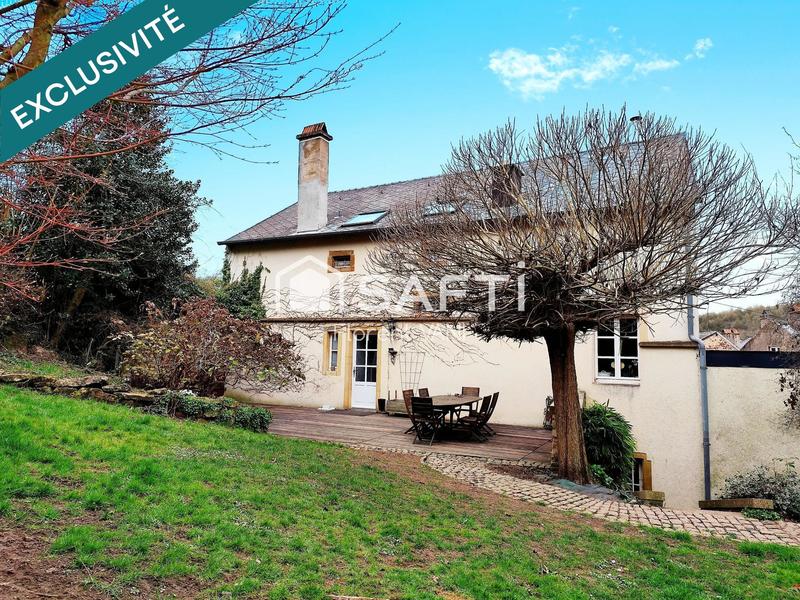 Maison - 213 m² - 6 pièces