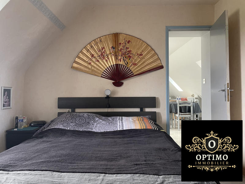 Maison - 210 m² - 8 pièces