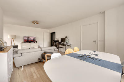 Appartement - 96 m² - 4 pièces