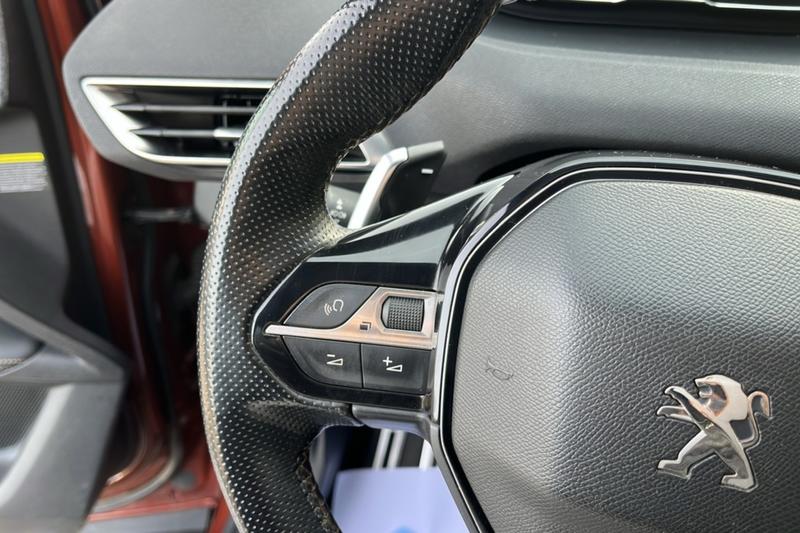 Peugeot 3008 1.5 Bluehdi 130 Eat8