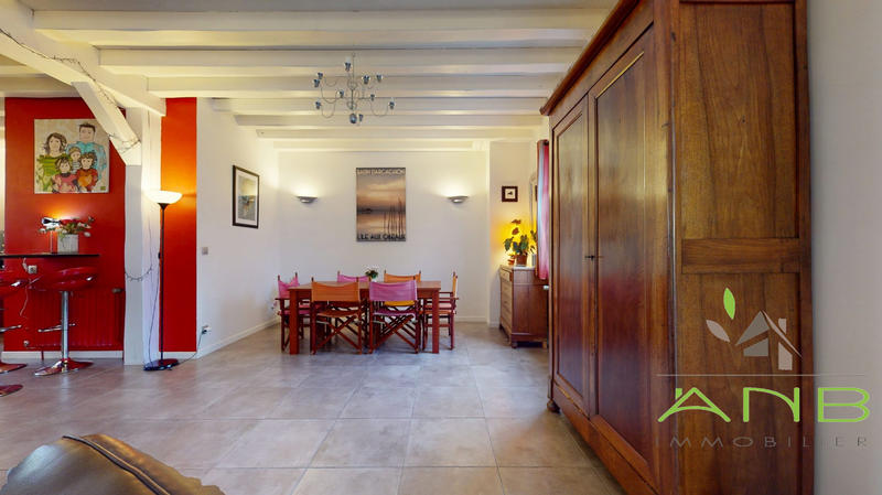 Maison - 188 m² - 9 pièces