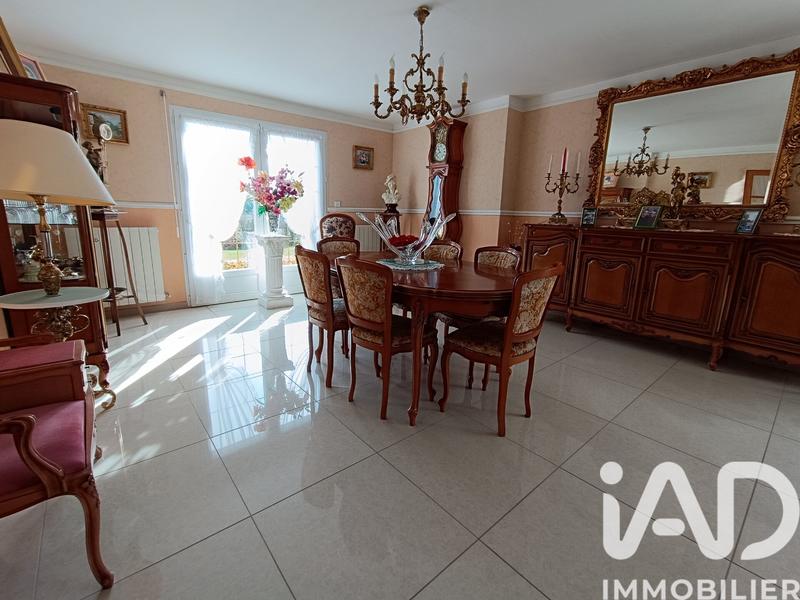 Maison - 174 m² - 6 pièces