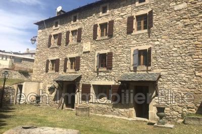 Maison en pierre - 200 m² - 8 pièces