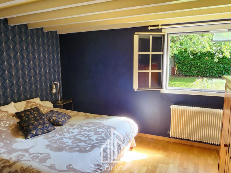 Maison - 224 m² - 9 pièces