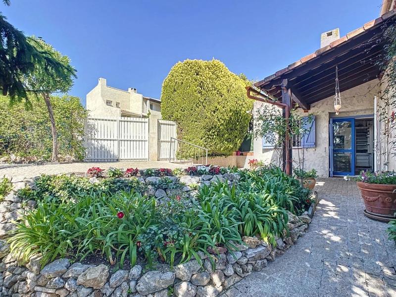 Maison - 156 m² - 4 pièces