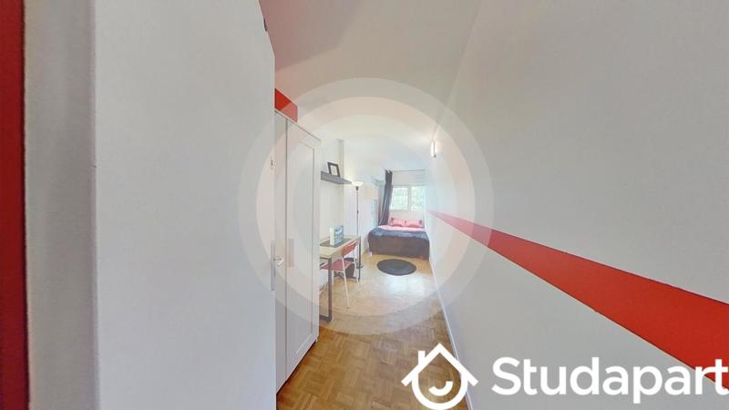 Chambre - 9 m² - 1 pièce