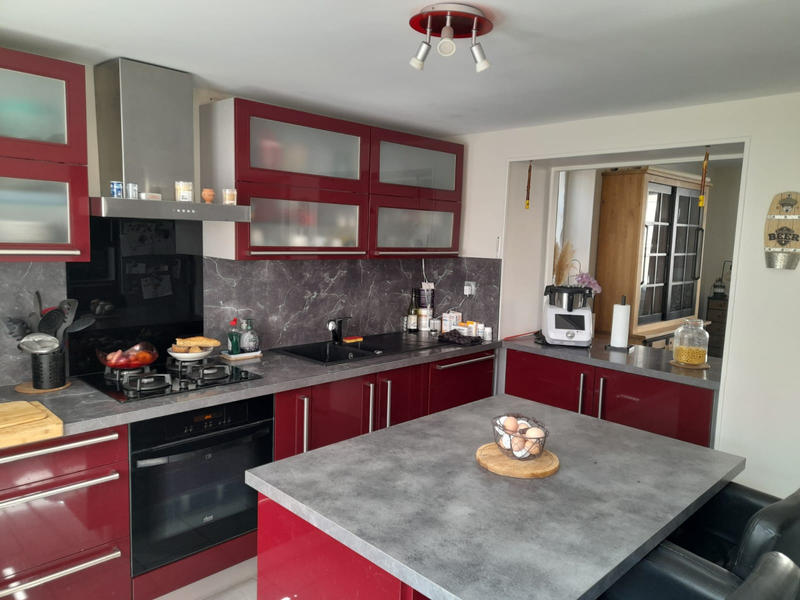 Maison - 137 m² - 7 pièces