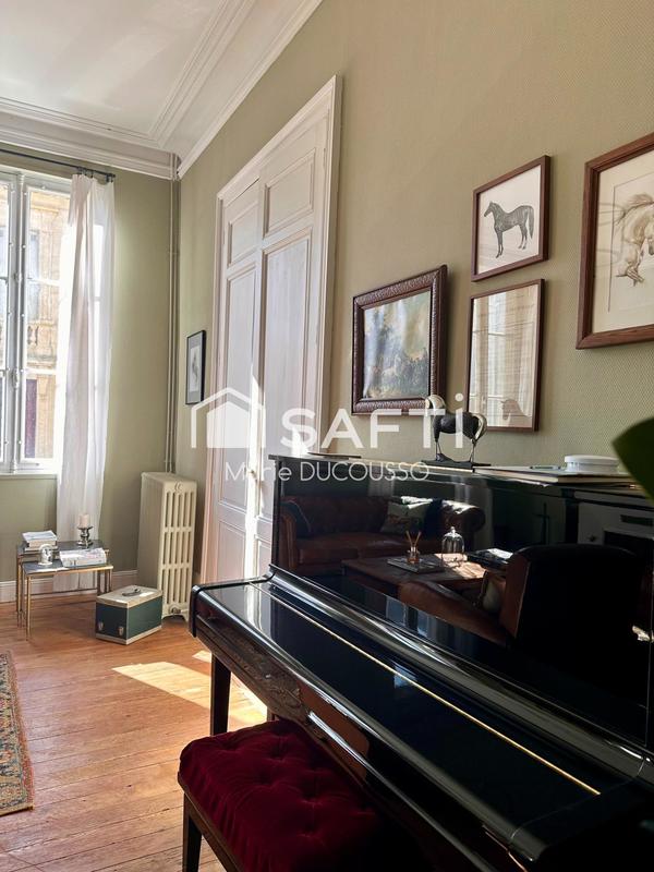 Maison de maîtres - 372 m² - 8 pièces