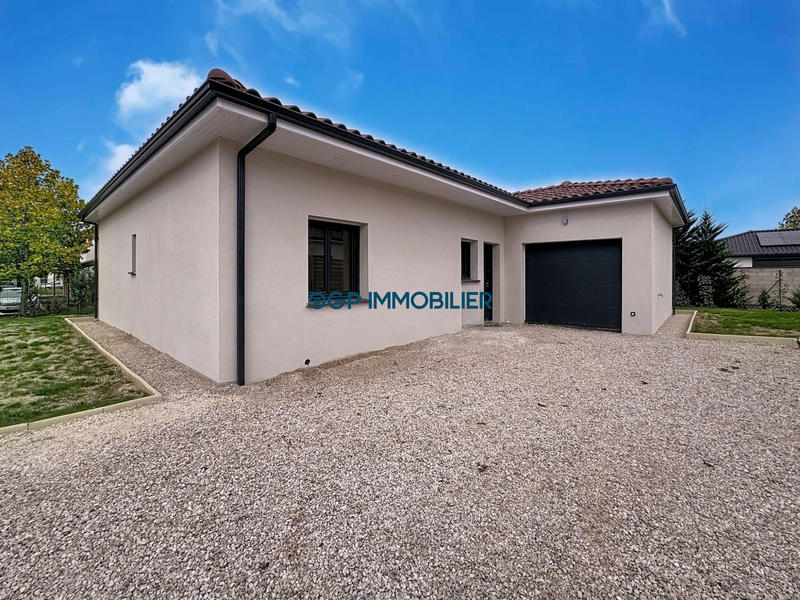 Maison - 110 m² - 4 pièces