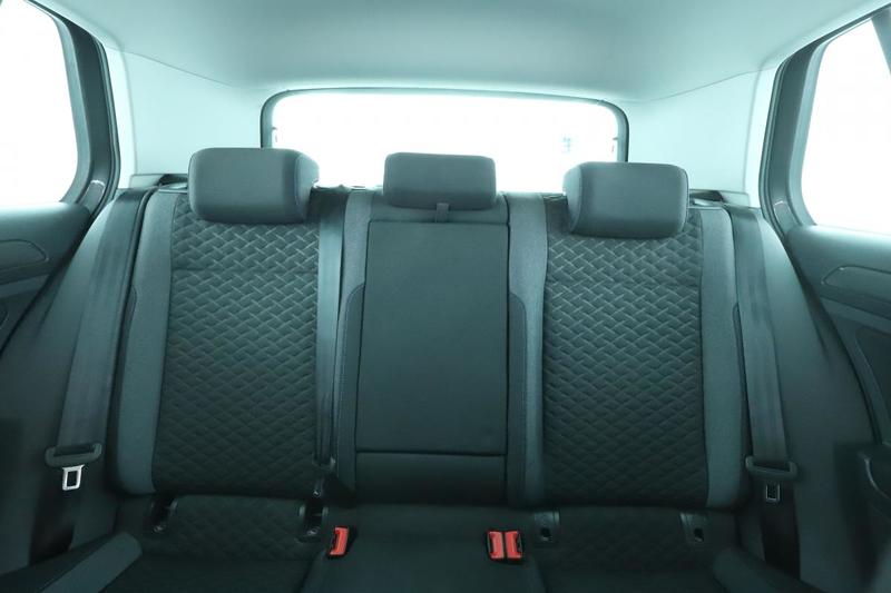 Volkswagen Golf VII 1.4 Tsi BlueMotion Tech Connect Dsg7 125 ch