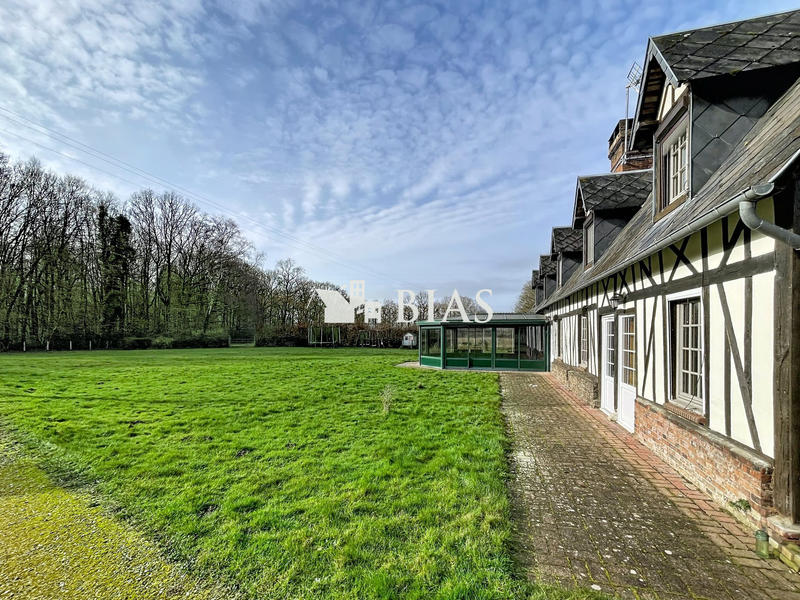 Maison - 205 m² - 6 pièces