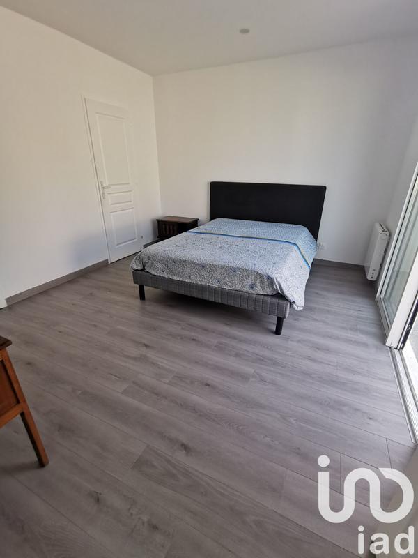 Maison - 225 m² - 9 pièces