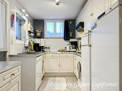 Maison - 92 m² - 4 pièces
