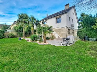 Maison - 125 m² - 6 pièces