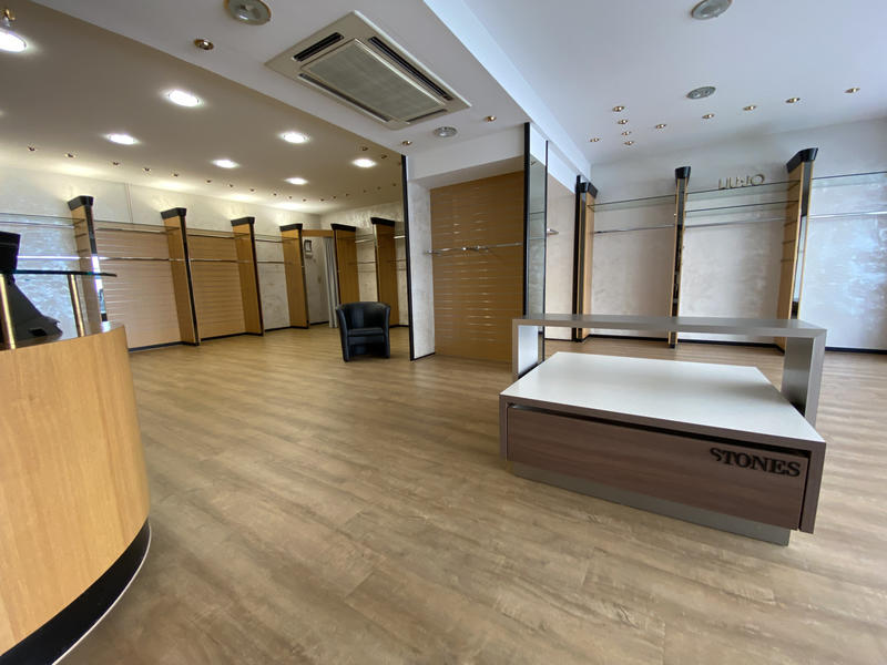 Local commercial - 97 m²