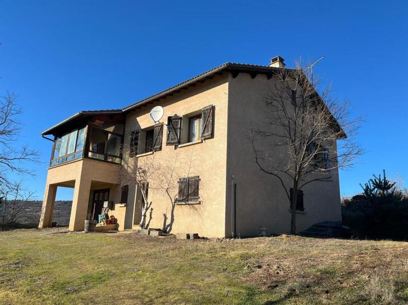 Maison - 91 m² - 5 pièces