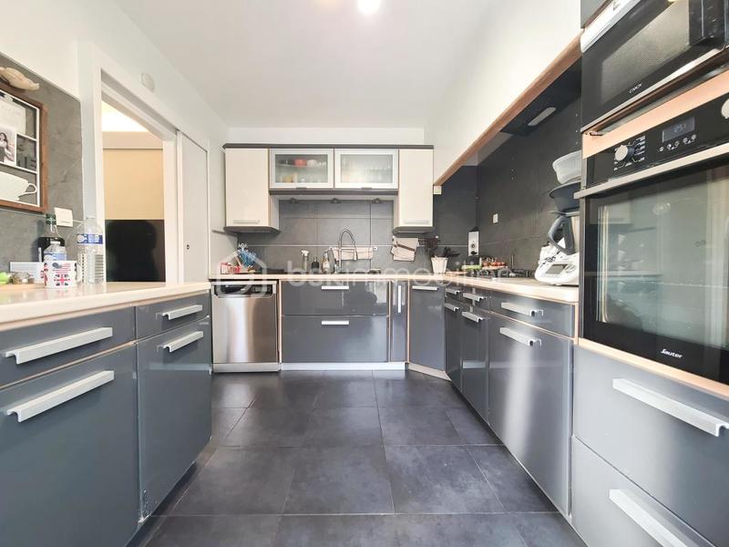 Pavillon - 131 m² - 7 pièces