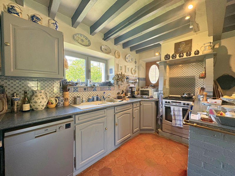 Maison - 232 m² - 8 pièces