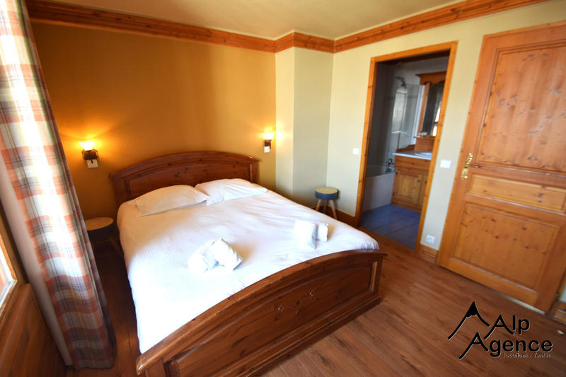 Appartement - 98 m² - 5 pièces