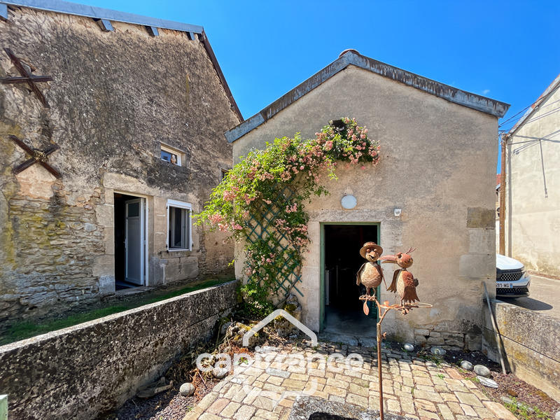 Maison - 85 m² - 5 pièces