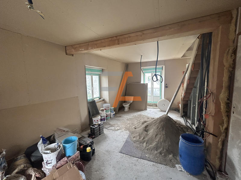 Maison de village - 152 m² - 10 pièces