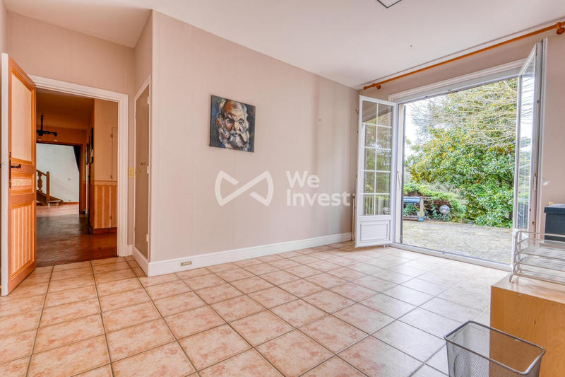 Maison traditionnelle - 270 m² - 10 pièces