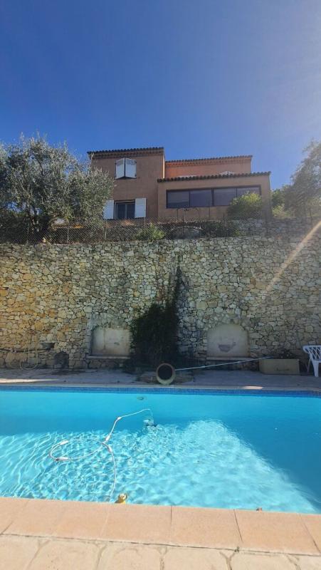 Villa - 121 m² - 5 pièces