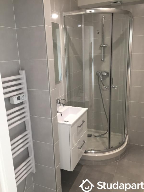 Chambre - 9 m² - 1 pièce