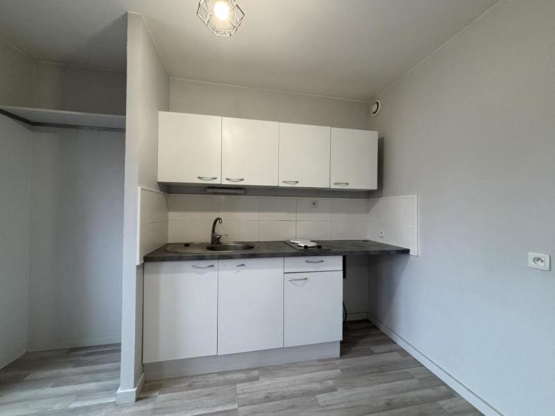 Studio - 27 m² - 1 pièce