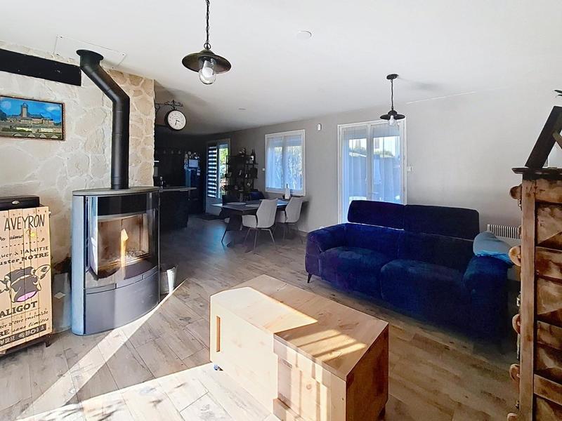 Maison - 105 m² - 5 pièces