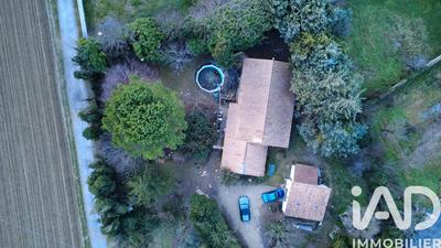 Maison - 95 m² - 4 pièces