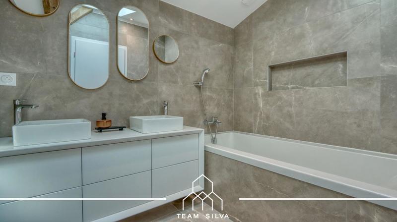 Maison - 140 m² - 5 pièces