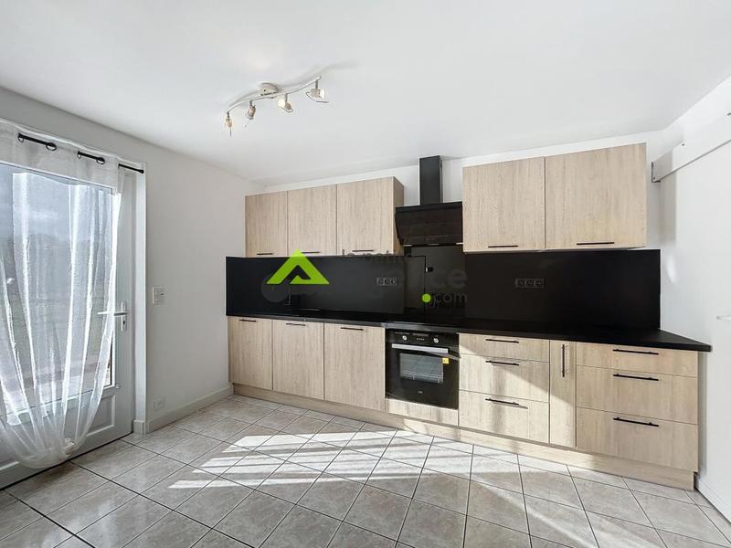 Maison - 95 m² - 4 pièces