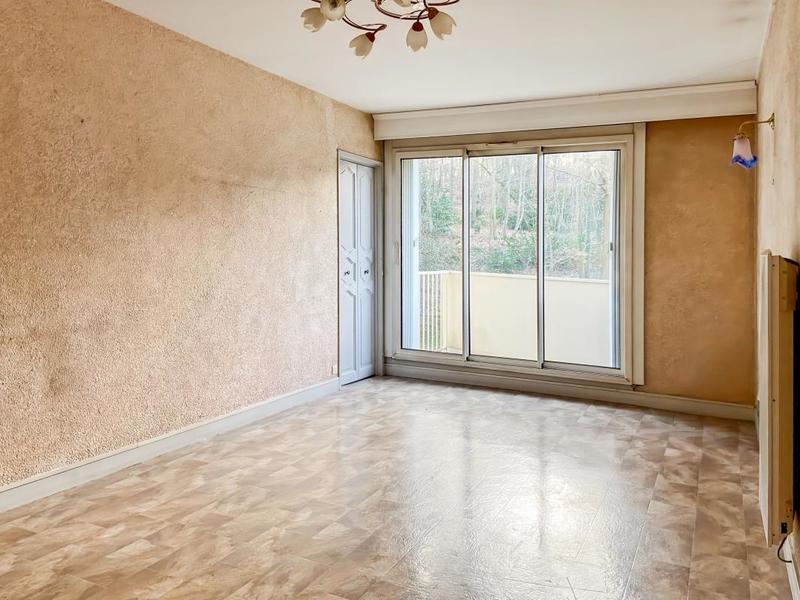 Appartement - 96 m² - 5 pièces