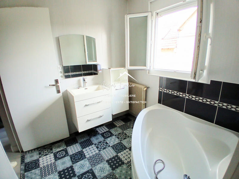 Maison ancienne - 122 m² - 6 pièces