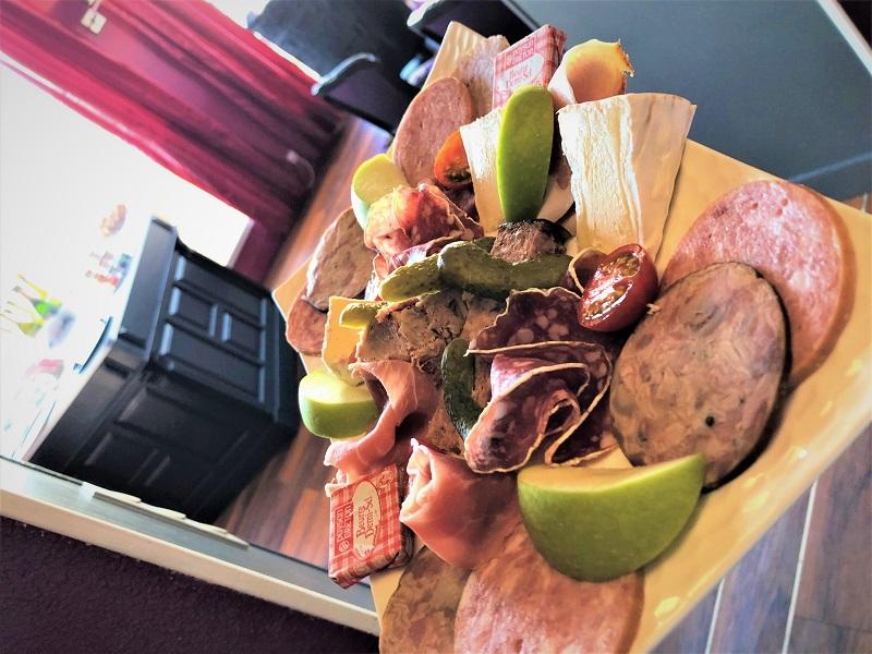 Andry-1867-Lounge Bar