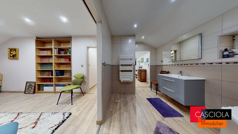 Maison ancienne - 212 m² - 7 pièces