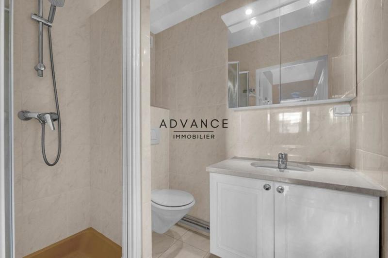 Appartement - 100 m² - 5 pièces