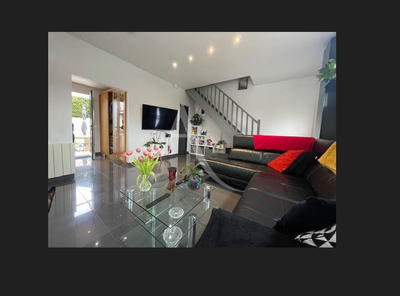 Maison - 104 m² - 4 pièces