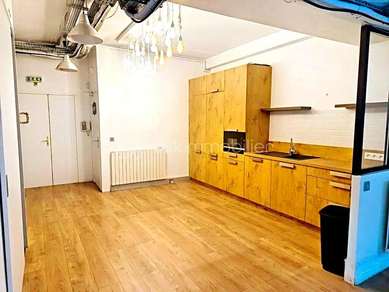 Bureau - 243 m² - 4 pièces