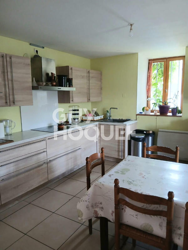 Maison - 130 m² - 7 pièces