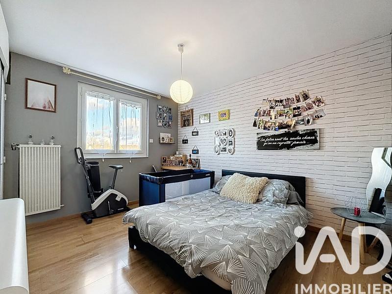 Maison - 92 m² - 5 pièces