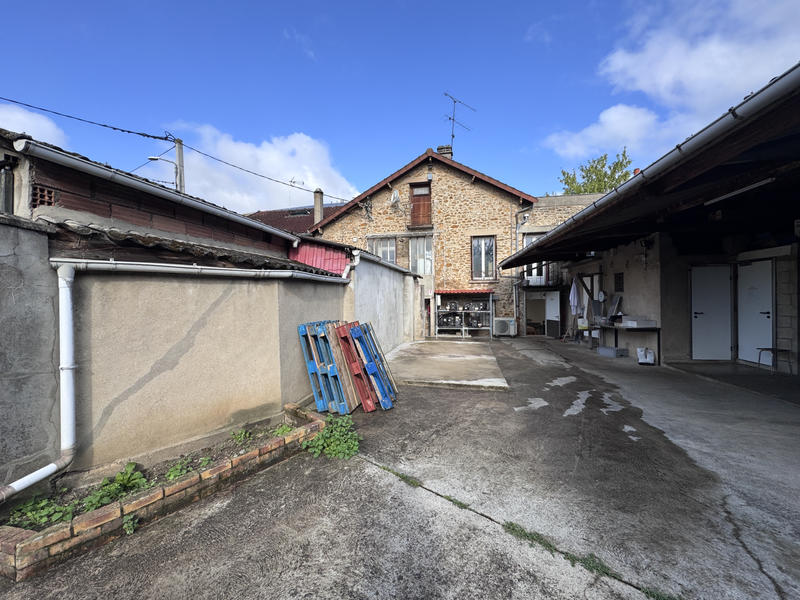 Immeuble - 200 m² - 8 pièces