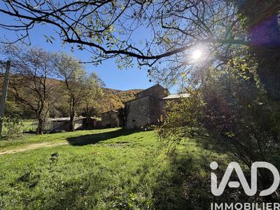 Maison - 320 m² - 10 pièces